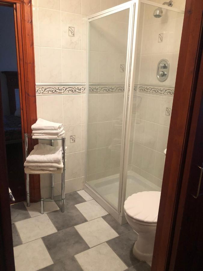 Executive Serviced Apartments 1 ฟอร์ฟาร์ ภายนอก รูปภาพ
